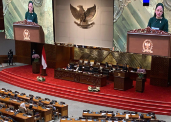 rapat paripurna DPR
