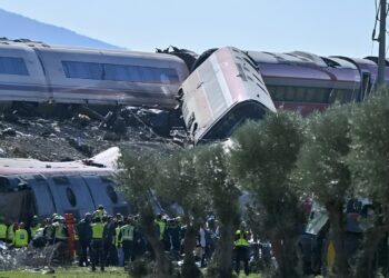 tabrakan kereta cepat Spanyol